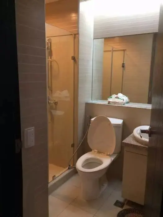 【賃貸】The Residences at Greenbeltの2ベッドルームのコンドミニアム、写真2