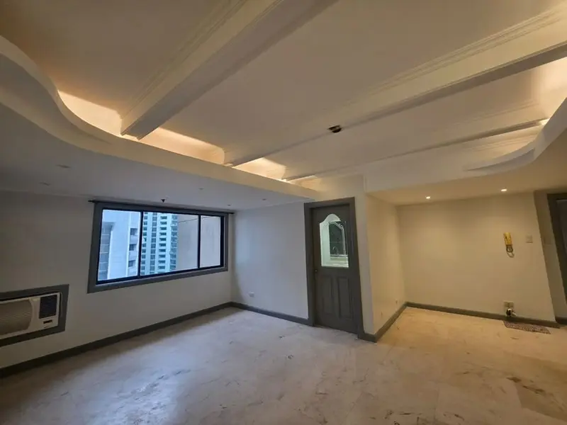 2 BR · LPL Manor