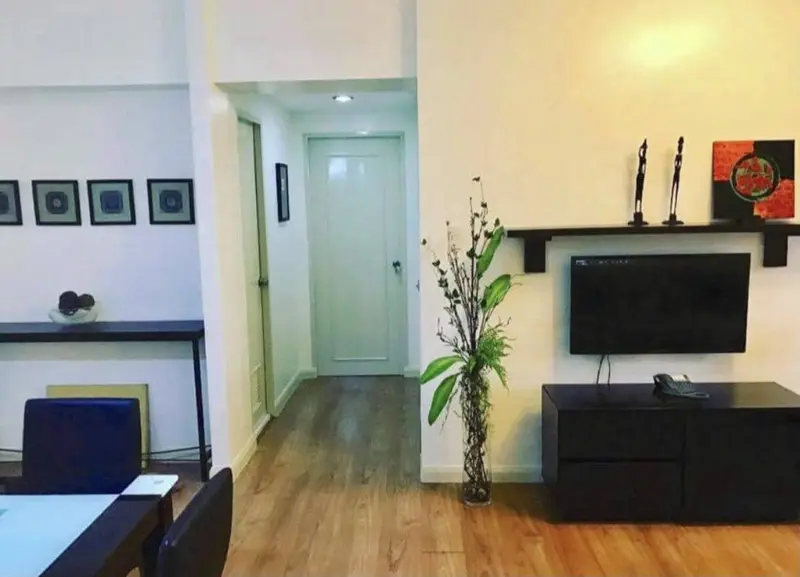 Greenbelt Parkplace 2室公寓出租，第 2 张照片