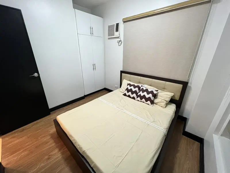 2-bedroom condo for rent in The Rise Makati, photo 4