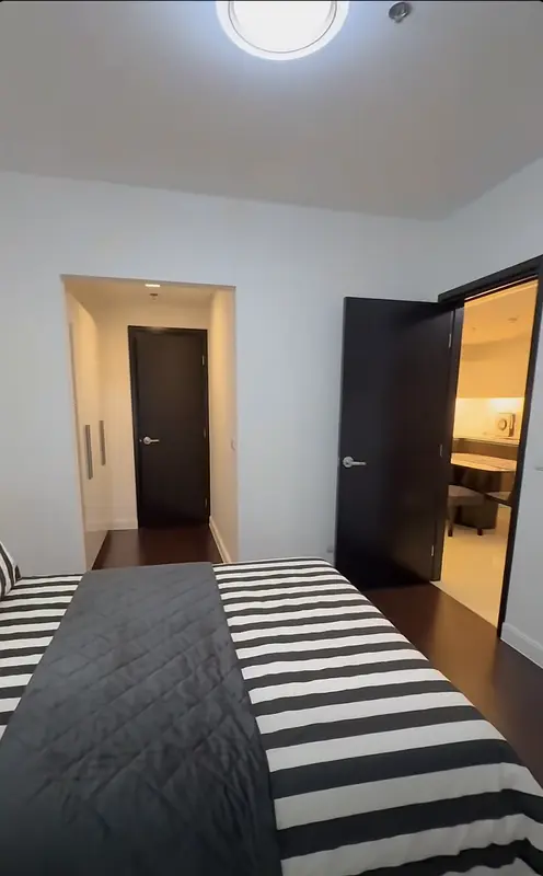 1-bedroom condo for rent in West Gallery Place, photo 5