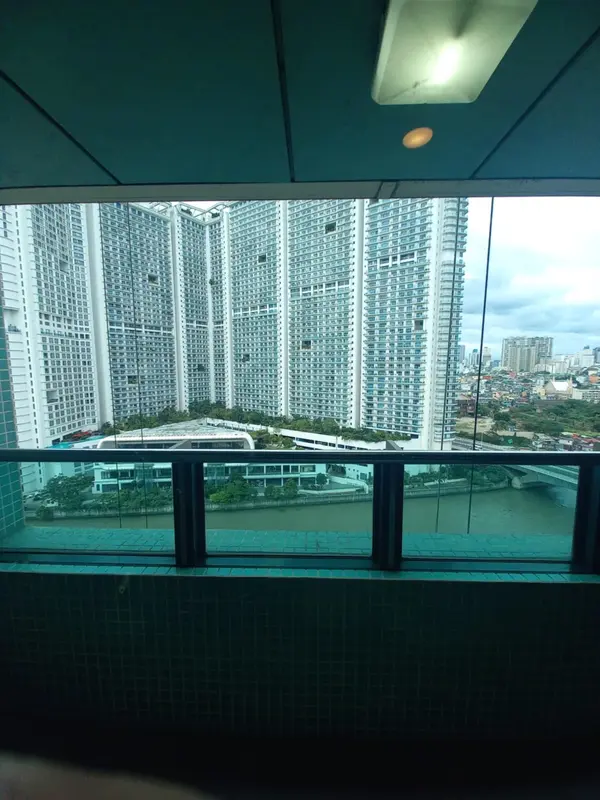 2 BR · Edades Tower