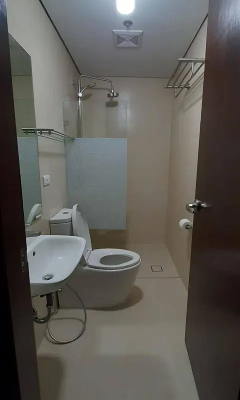 Verve Residences 2베드룸 콘도 임대, 사진 3