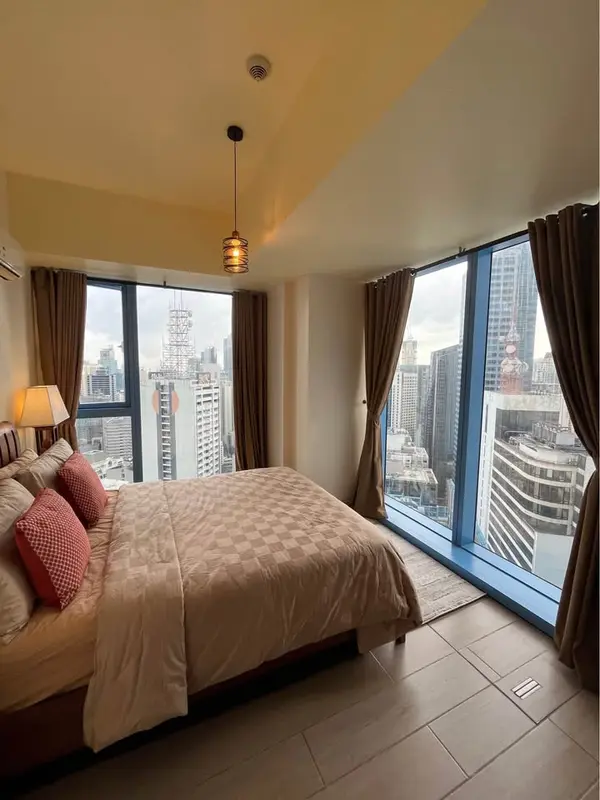2 BR · Three Central