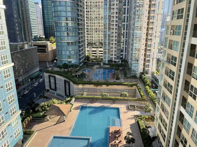 2 BR · Times Square West
