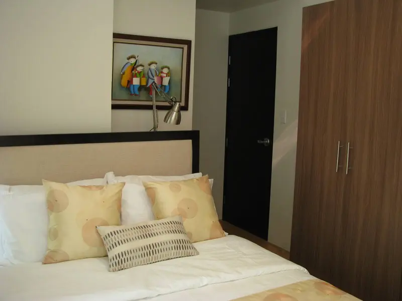 2 BR · Park West