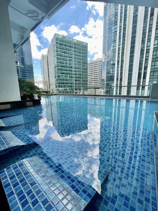 Uptown Ritz Residence 2베드룸 콘도 매매, 사진 3