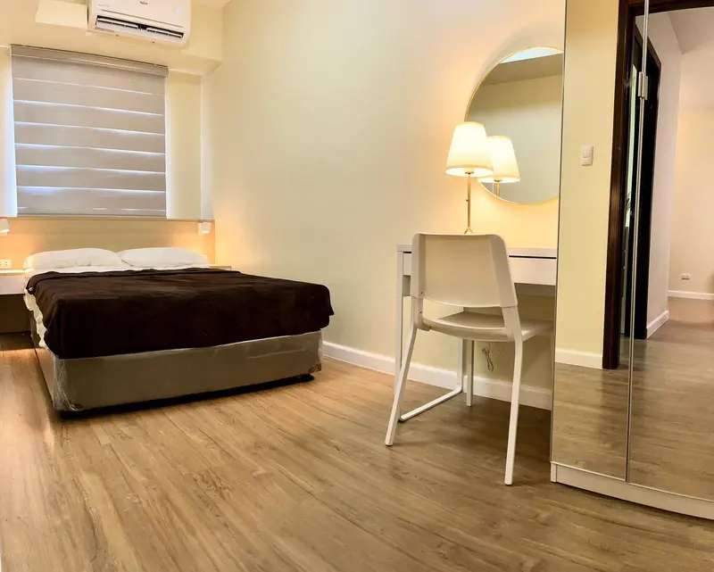 2 BR · One Antonio Avida