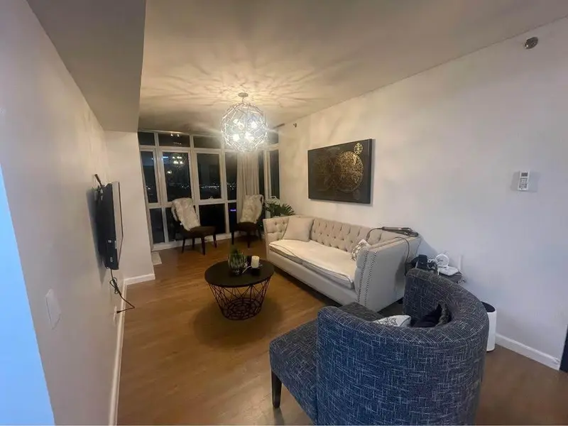 【賃貸】Sequoia at Two Serendraの2ベッドルームのコンドミニアム、写真3