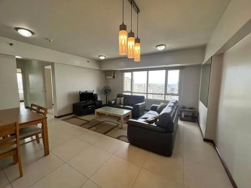 2 BR · The Columns Legazpi Village