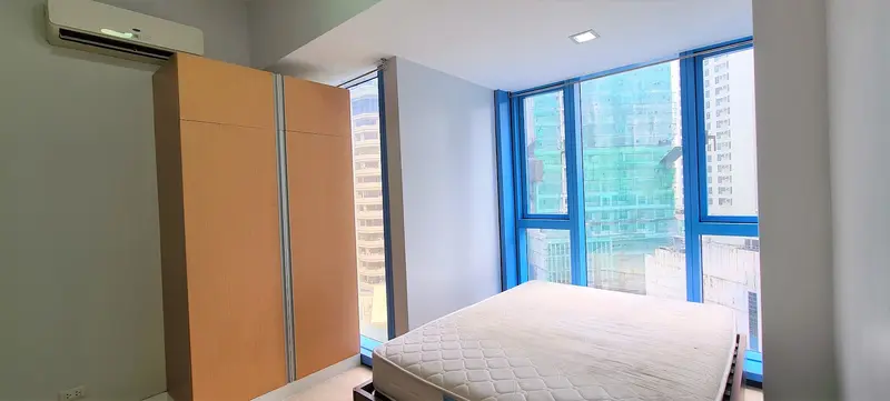 Three Central 2베드룸 콘도 임대, 사진 2