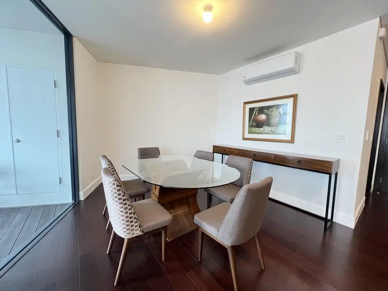 2-bedroom condo for rent in Garden Towers, photo 2
