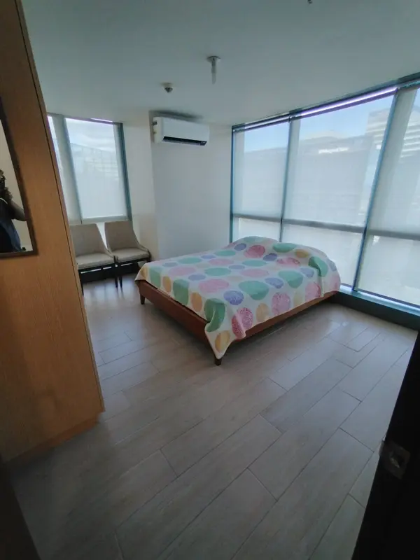 2 BR · One Uptown Residences