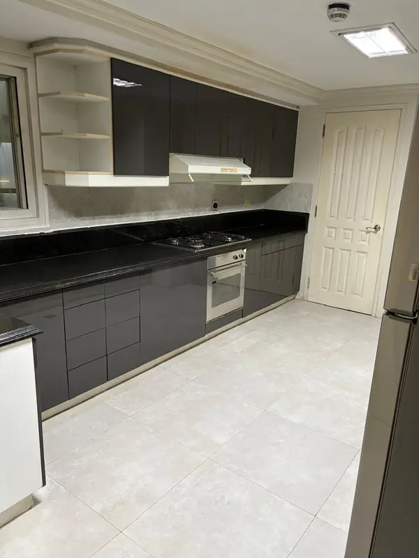 Forbes Tower Condominium 2베드룸 콘도 임대, 사진 4