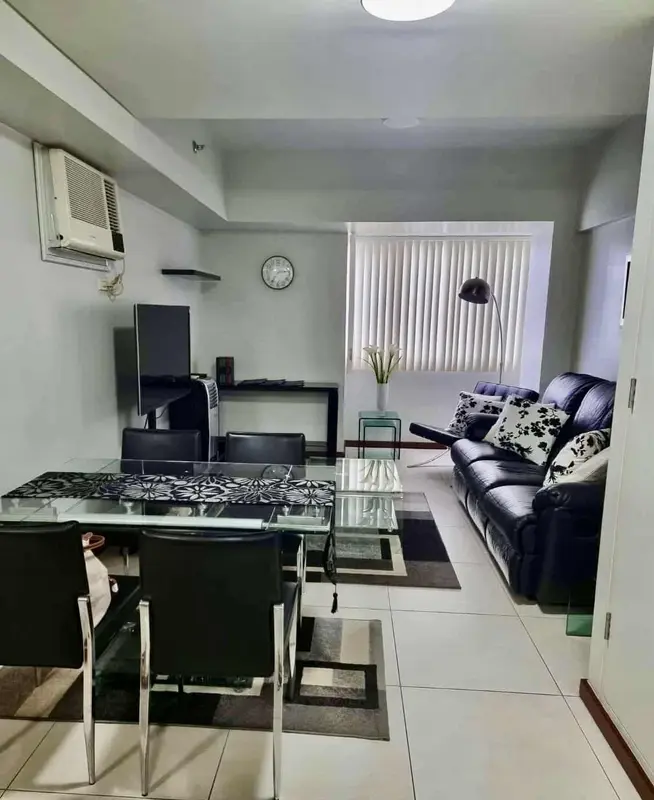 2 BR · The Columns Legazpi Village