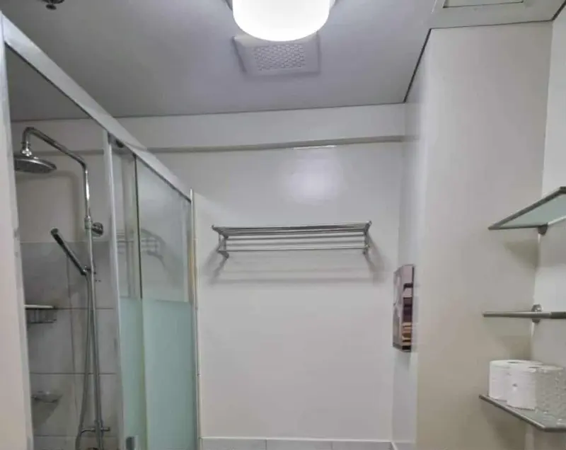 【賃貸】The Columns Legazpi Villageの2ベッドルームのコンドミニアム、写真2
