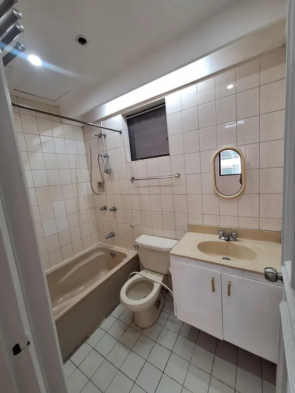 2 BR · Westgate Plaza