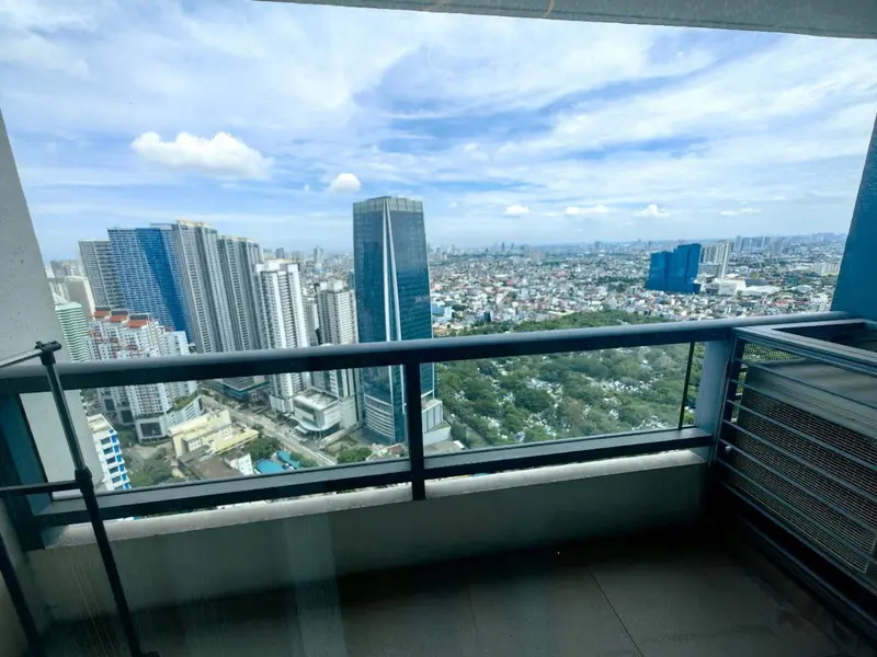 2 BR · Shang Salcedo Place