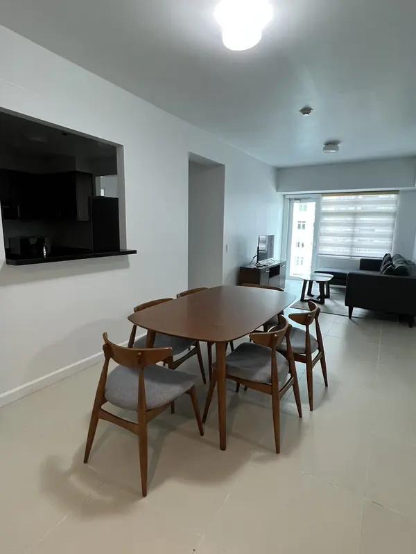 3 BR · Red Oak at Two Serendra