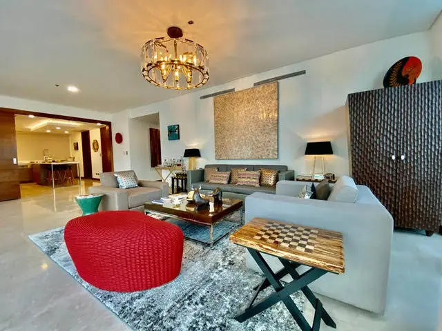3BR · Two Roxas Triangle