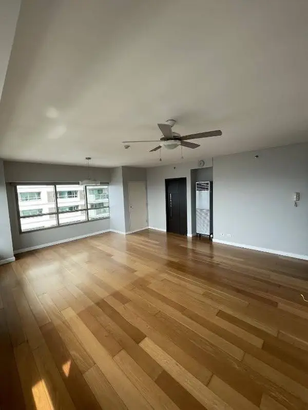 【賃貸】The Residences at Greenbeltの3ベッドルームのコンドミニアム、写真3