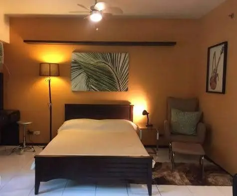Almond at Two Serendra 스튜디오 콘도 매매, 사진 3