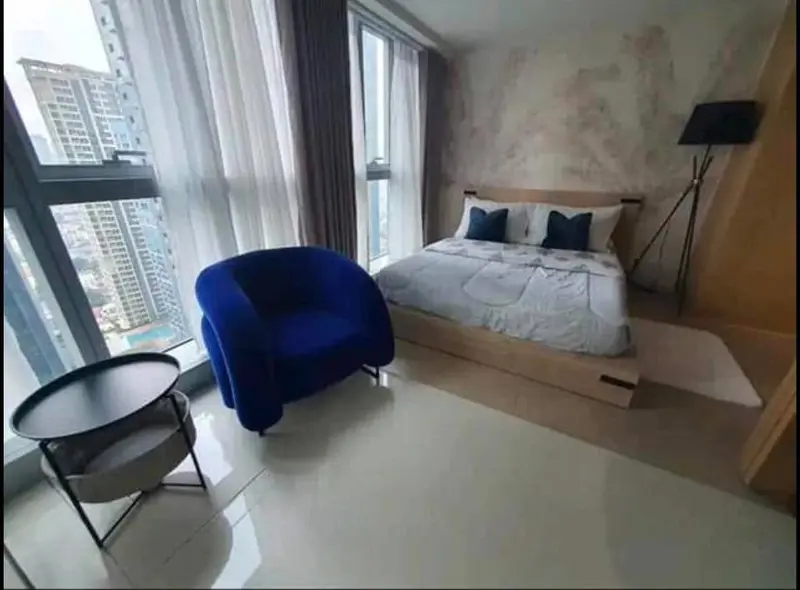 1-bedroom condo for sale in Uptown Parksuites, photo 2