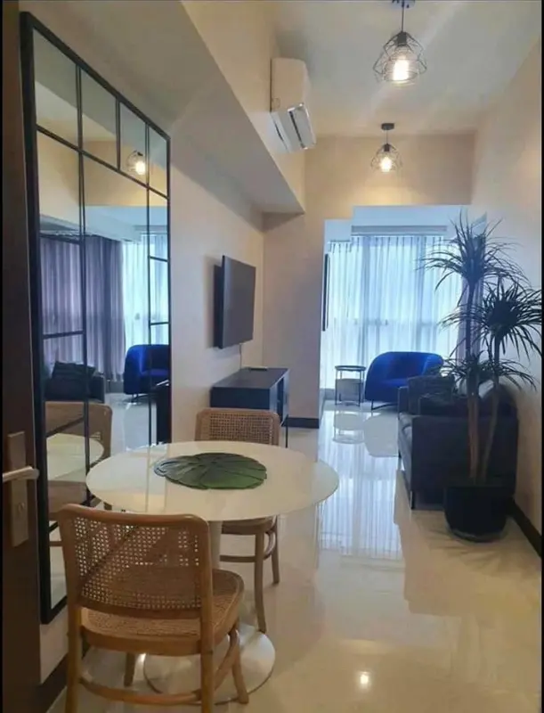 1-bedroom condo for sale in Uptown Parksuites, photo 4