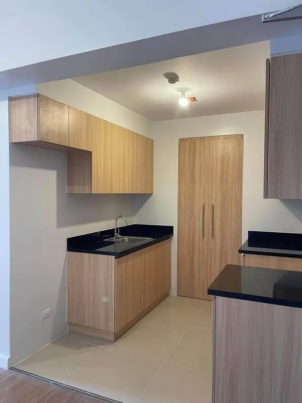 1 BR · Park Triangle Residences