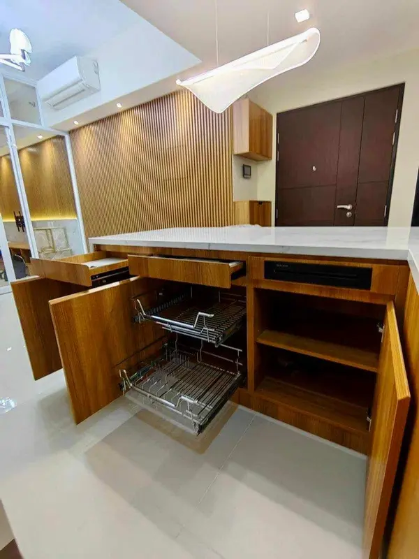 1 BR · The Ellis