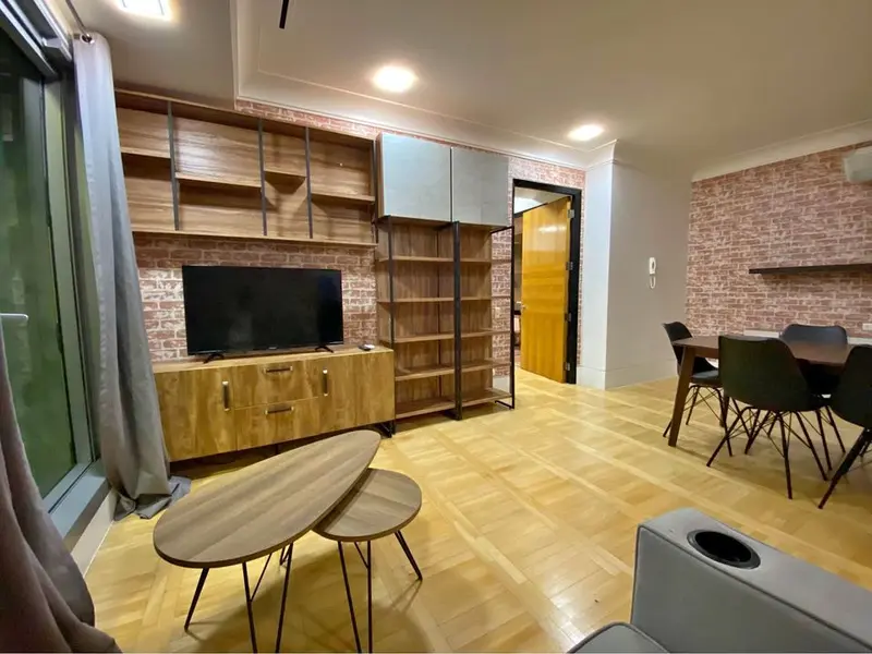 1 BR · One McKinley Place