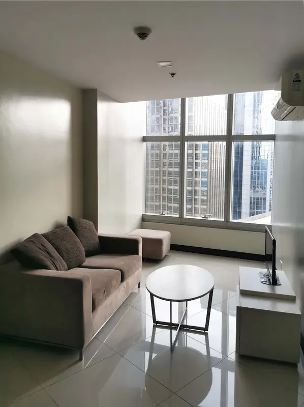 1 BR · One Central