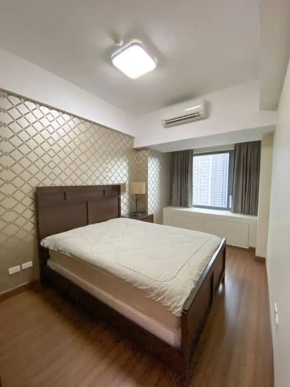 1 BR · Shang Salcedo Place
