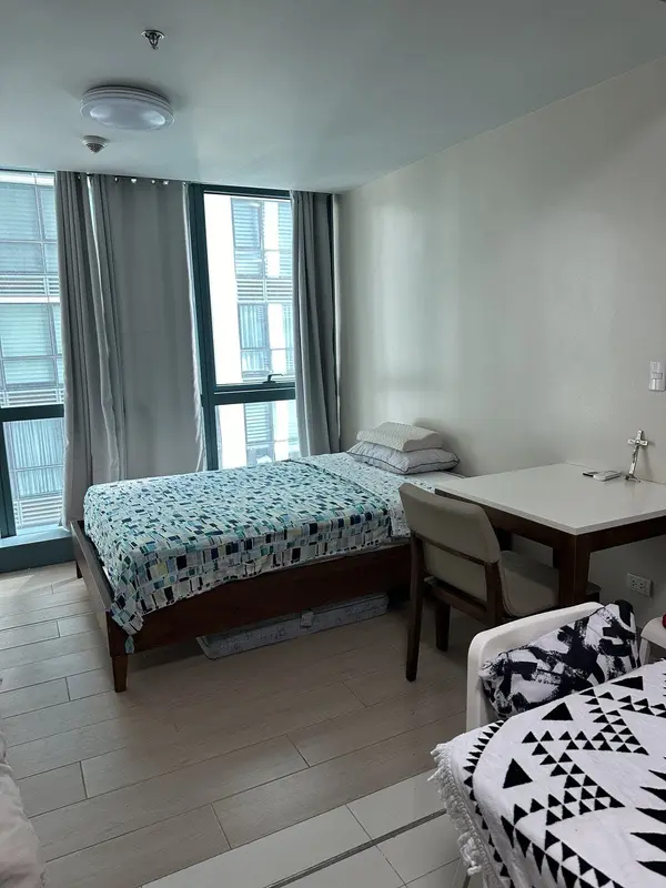1 BR · One Uptown Residences