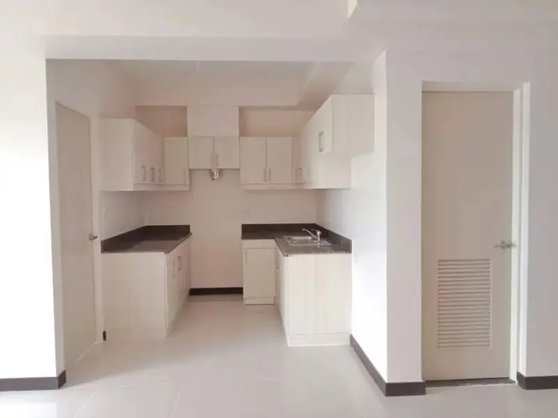 2-bedroom condo for rent in Fairway Terraces, photo 2
