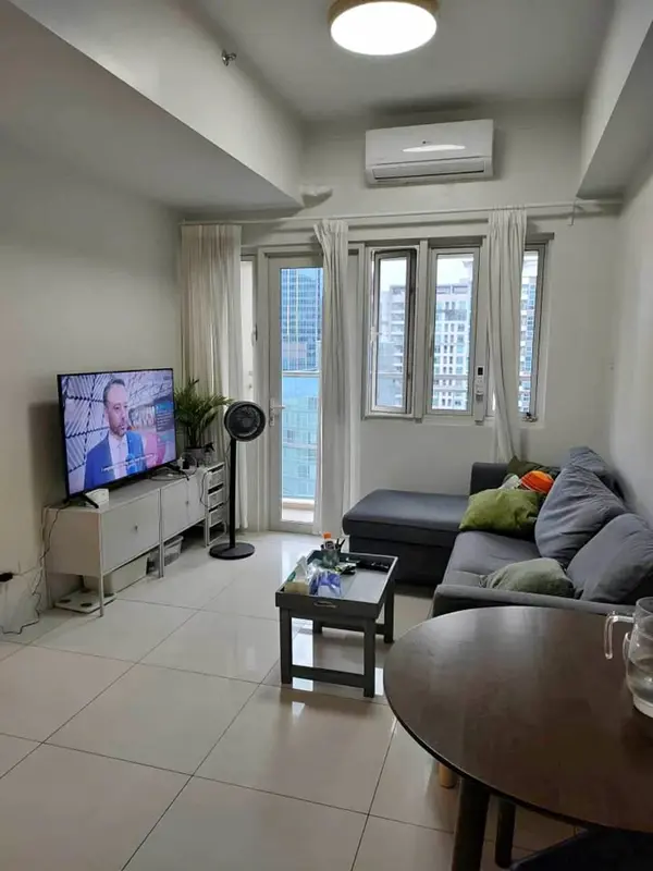 2 BR · Times Square West