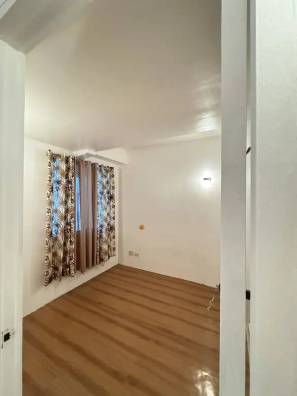 Burgundy Mckinley Place 2베드룸 콘도 매매, 사진 5
