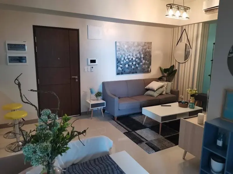 2 BR · One Uptown Residences
