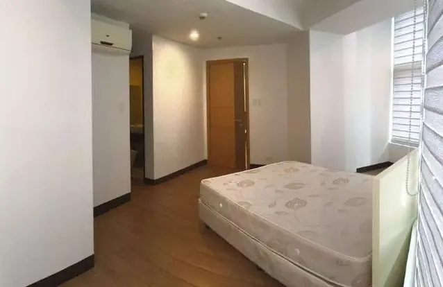 2 BR · One Central