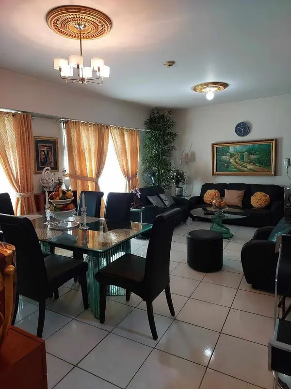 2 BR · Almond at Two Serendra