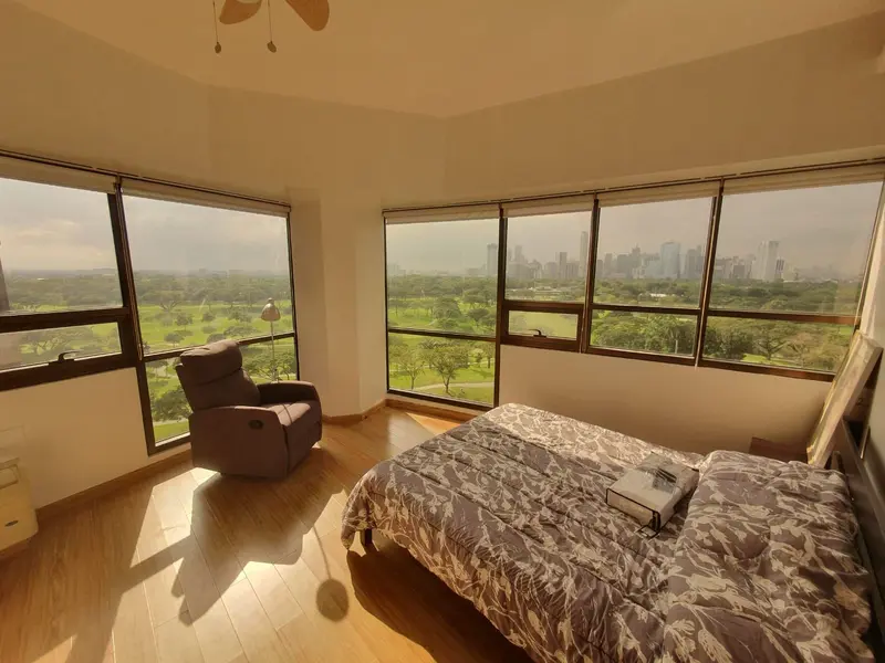 2 BR · Icon Residences
