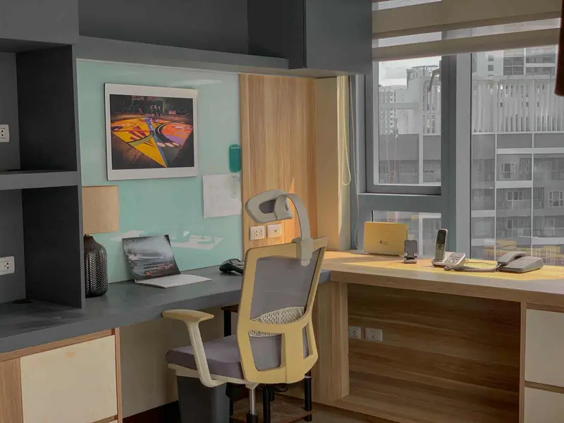 2 BR · Three Central
