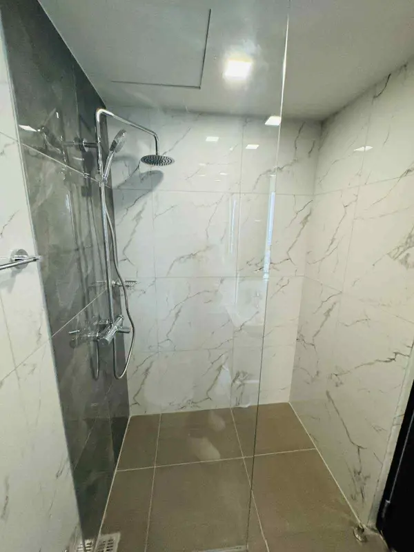 【売買】Uptown Arts Residencesの2ベッドルームのコンドミニアム、写真3