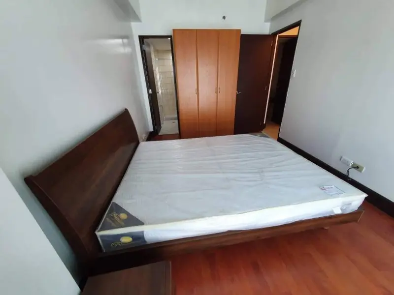Forbeswood Parklane 3室公寓出售，第 3 张照片