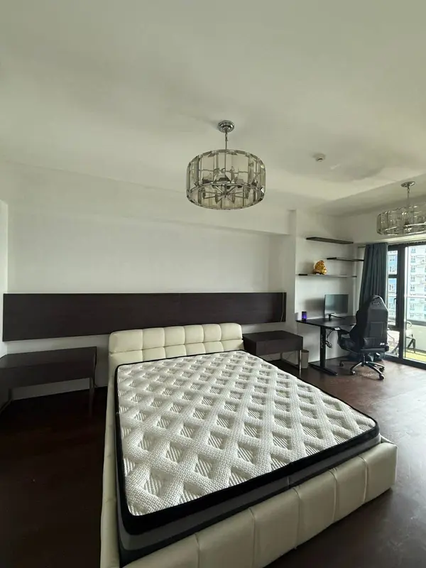 2 BR · Arya Residences