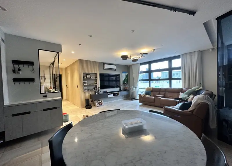 2 BR · Garden Towers