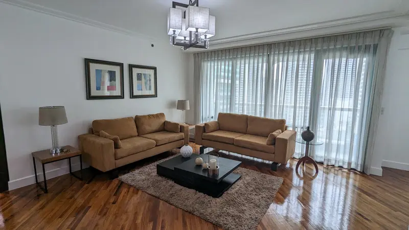 2 BR · Amorsolo Rockwell