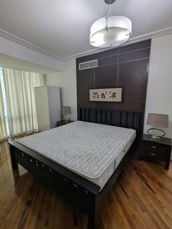 Amorsolo Rockwell 2베드룸 콘도 임대, 사진 5
