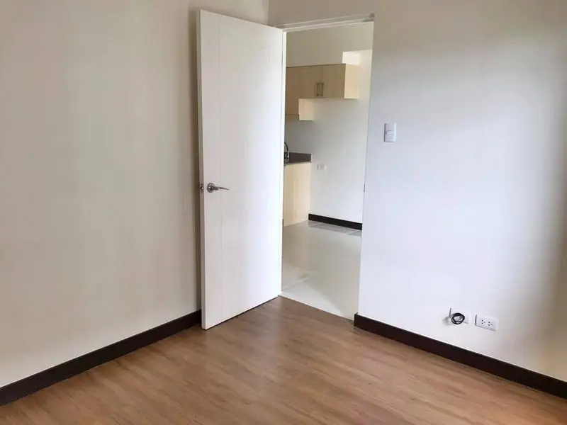 【売買】Lumiere Residencesの2ベッドルームのコンドミニアム、写真5