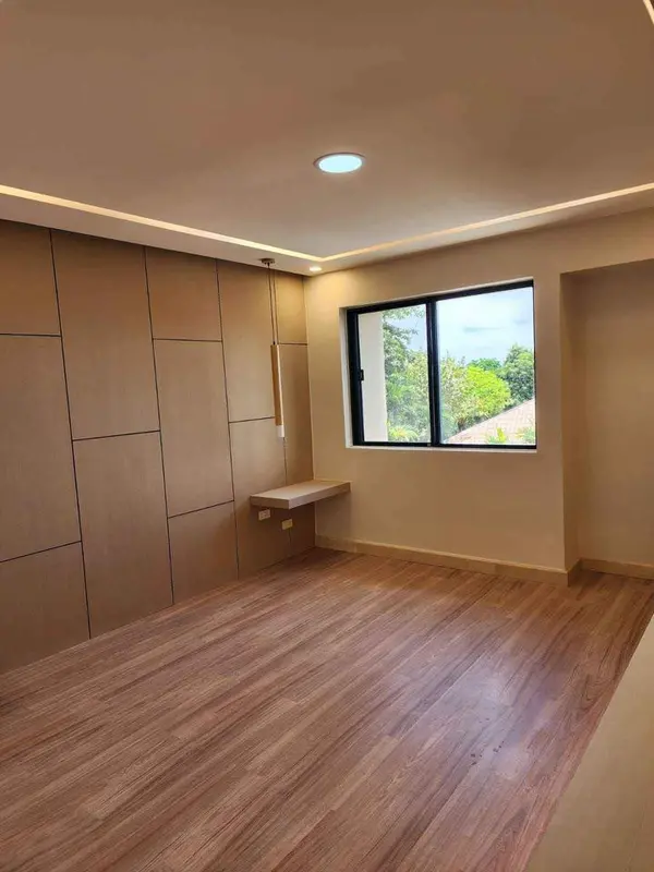 【売買】Cortijos Condominiumの3ベッドルームのコンドミニアム、写真5